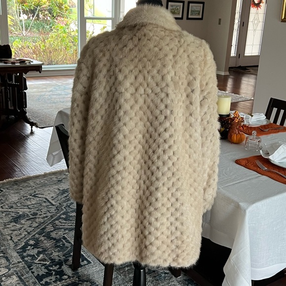 Vintage 80’s Sanger Harris Mink Coat - Picture 4 of 9